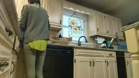 wishlist on bio online show from March 18, 2026, 5:27 pm