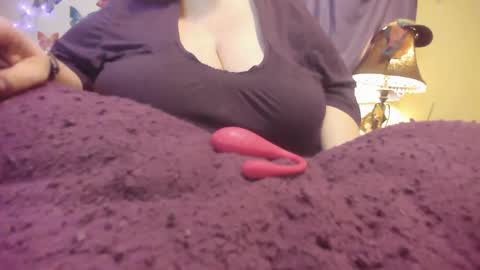 Snapshot of alli_kat78 chatting on February 2, 2025, 9:08 am Alli Kat online show from February 2, 2025, 9:08 am