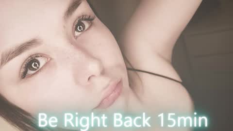 Snapshot of alli_zi chatting on November 8, 2025, 3:23 pm Blair online show from November 8, 2025, 3:23 pm