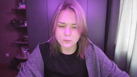 Snapshot of alli_zi chatting on November 28, 2025, 5:21 am Blair online show from November 28, 2025, 5:21 am