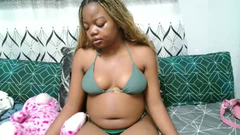 Snapshot of allibabexx chatting on March 19, 2026, 7:18 pm allibabexx online show from March 19, 2026, 7:18 pm