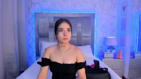 AlliceWinter online show from October 22, 2025, 11:43 am