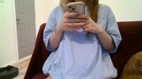 alliebearx online show from February 18, 2025, 6:37 pm