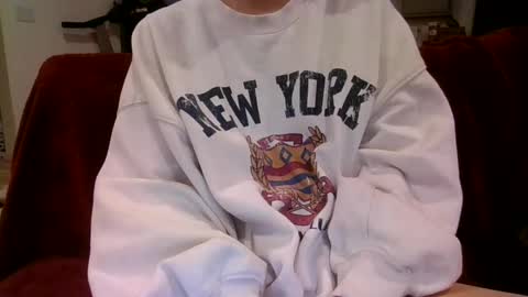 alliebearx online show from February 26, 2025, 4:25 am