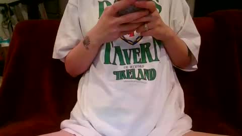 alliebearx online show from March 3, 2025, 9:00 am