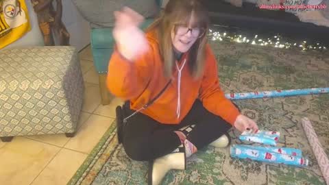 Snapshot of allieberrybb chatting on December 18, 2024, 7:08 pm bb online show from December 18, 2024, 7:08 pm