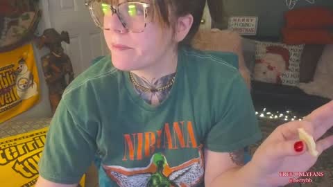 Snapshot of allieberrybb chatting on December 23, 2024, 3:18 am bb online show from December 23, 2024, 3:18 am