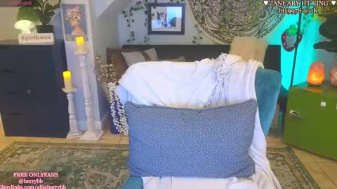 Snapshot of allieberrybb chatting on January 6, 2025, 10:24 am bb online show from January 6, 2025, 10:24 am