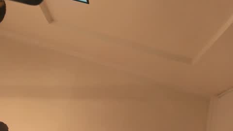    online show from December 18, 2025, 11:05 am