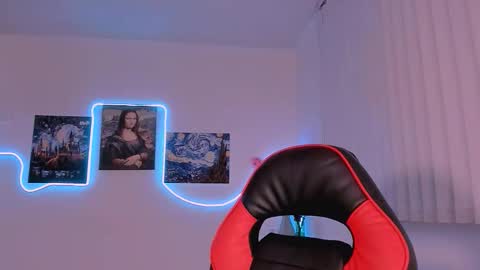 Snapshot of allison_starmodel chatting on November 30, 2025, 5:00 am allison_starmodel online show from November 30, 2025, 5:00 am