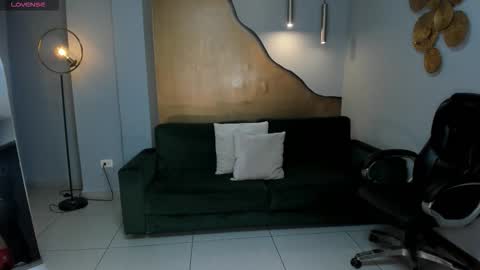 Allison Rogers online show from November 22, 2025, 2:10 am