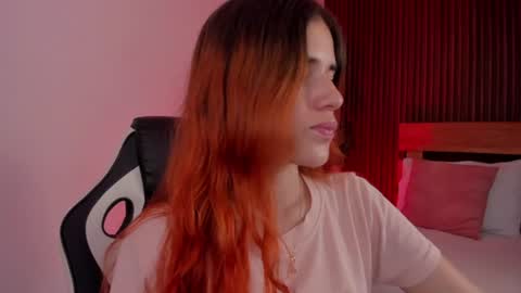 Snapshot of alliss_ginger_ chatting on July 16, 2026, 9:32 pm A L L I S S online show from July 16, 2026, 9:32 pm