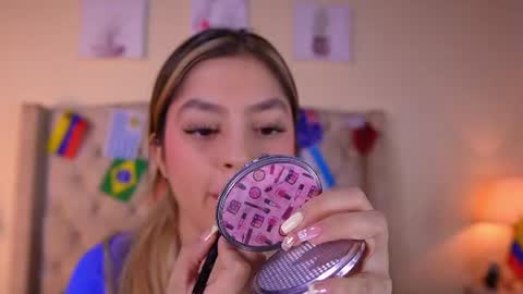 Snapshot of allisson_m chatting on July 8, 2026, 12:09 pm allisson online show from July 8, 2026, 12:09 pm