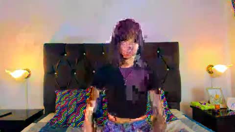 Alli online show from February 8, 2025, 7:59 pm