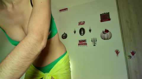 Alli online show from October 17, 2025, 6:27 am