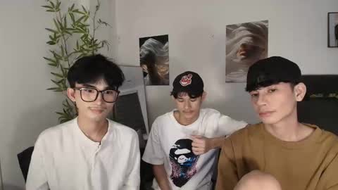 Snapshot of alluring_alpha chatting on May 25, 2026, 5:13 am kim and josh online show from May 25, 2026, 5:13 am