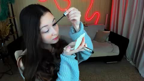 alluringeyess online show from October 12, 2025, 4:17 pm