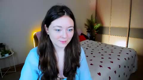 Snapshot of alluringeyess chatting on June 14, 2026, 4:47 am alluringeyess online show from June 14, 2026, 4:47 am