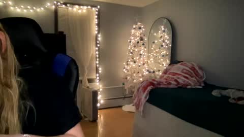 allyanalangel online show from December 29, 2024, 10:25 pm