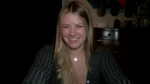 allyanalangel online show from October 17, 2025, 10:12 pm