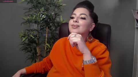 Snapshot of allyiah chatting on February 18, 2025, 11:41 pm online show from February 18, 2025, 11:41 pm