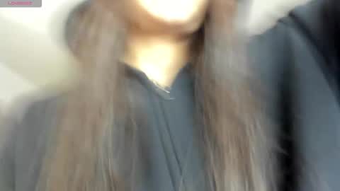 Alisson online show from November 28, 2025, 10:07 am