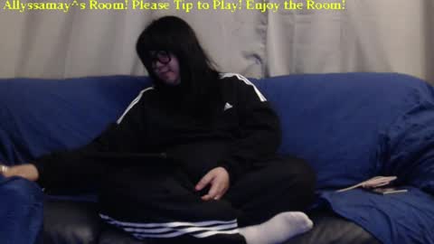 Allyssamay online show from February 5, 2025, 3:34 am