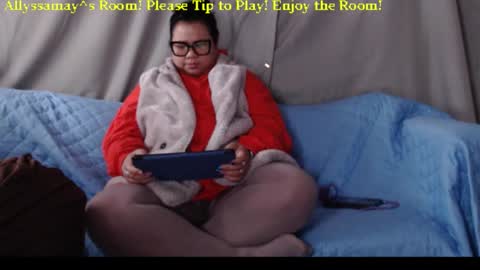 Allyssamay online show from February 15, 2026, 9:41 am