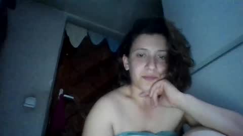 Snapshot of alma_amy chatting on February 14, 2025, 8:48 pm Alma online show from February 14, 2025, 8:48 pm