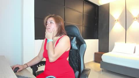 ALMA FENIX  online show from September 13, 2025, 12:16 pm