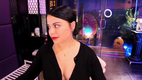 Snapshot of alma_pearl chatting on February 4, 2025, 10:32 am Alma online show from February 4, 2025, 10:32 am