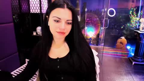 Snapshot of alma_pearl chatting on February 19, 2025, 8:12 am Alma online show from February 19, 2025, 8:12 am