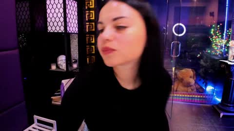 Snapshot of alma_pearl chatting on September 21, 2025, 8:05 am Alma online show from September 21, 2025, 8:05 am