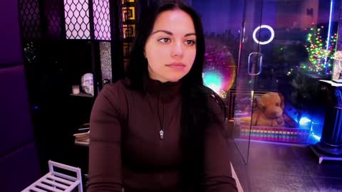 Snapshot of alma_pearl chatting on September 30, 2025, 6:51 am Alma online show from September 30, 2025, 6:51 am