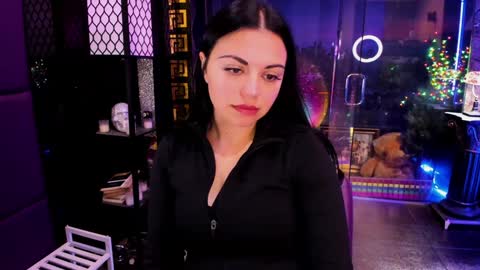 Snapshot of alma_pearl chatting on October 2, 2025, 5:58 am Alma online show from October 2, 2025, 5:58 am