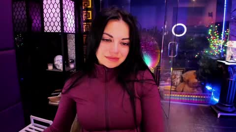 Snapshot of alma_pearl chatting on October 3, 2025, 6:10 am Alma online show from October 3, 2025, 6:10 am