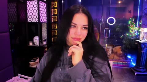 Snapshot of alma_pearl chatting on October 8, 2025, 7:28 am Alma online show from October 8, 2025, 7:28 am