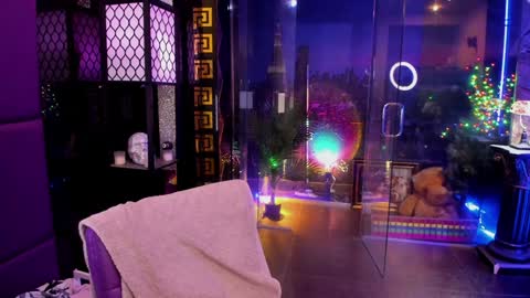 Snapshot of alma_pearl chatting on October 11, 2025, 9:41 am Alma online show from October 11, 2025, 9:41 am