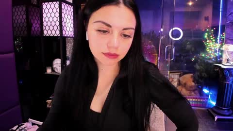 Snapshot of alma_pearl chatting on October 12, 2025, 8:02 am Alma online show from October 12, 2025, 8:02 am