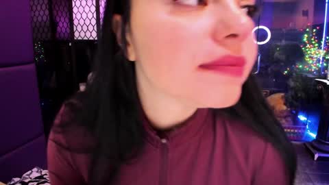 Snapshot of alma_pearl chatting on October 17, 2025, 6:05 am Alma online show from October 17, 2025, 6:05 am