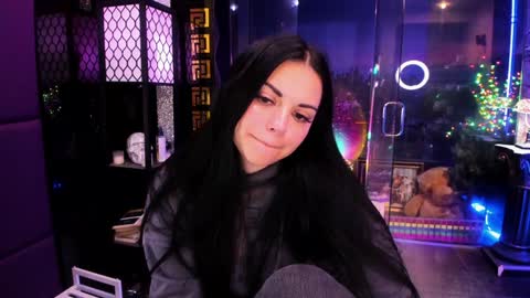 Snapshot of alma_pearl chatting on October 24, 2025, 5:48 am Alma online show from October 24, 2025, 5:48 am