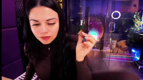 Snapshot of alma_pearl chatting on November 1, 2025, 9:55 am Alma online show from November 1, 2025, 9:55 am