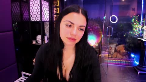 Snapshot of alma_pearl chatting on November 11, 2025, 8:47 am Alma online show from November 11, 2025, 8:47 am