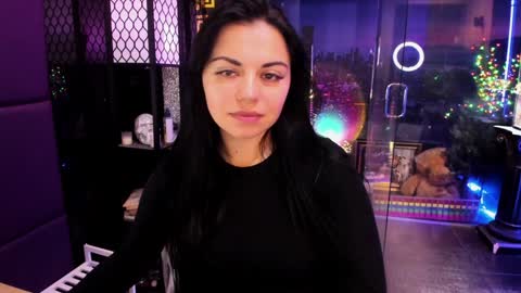 Snapshot of alma_pearl chatting on November 13, 2025, 8:02 am Alma online show from November 13, 2025, 8:02 am