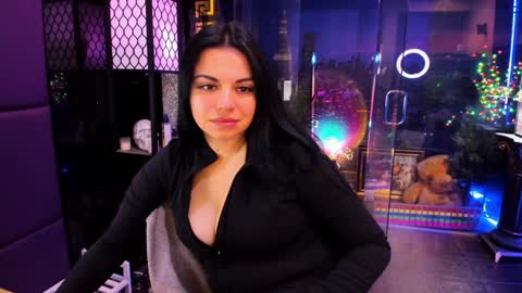 Snapshot of alma_pearl chatting on November 16, 2025, 9:48 am Alma online show from November 16, 2025, 9:48 am