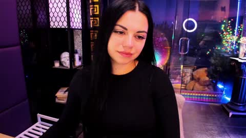 Snapshot of alma_pearl chatting on December 3, 2025, 8:12 am Alma online show from December 3, 2025, 8:12 am