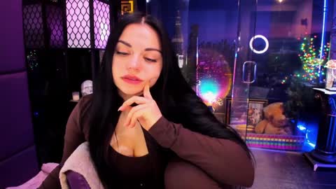 Snapshot of alma_pearl chatting on December 17, 2025, 8:20 am Alma online show from December 17, 2025, 8:20 am