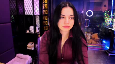 Snapshot of alma_pearl chatting on December 23, 2025, 6:55 am Alma online show from December 23, 2025, 6:55 am