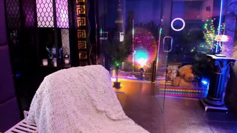 Snapshot of alma_pearl chatting on February 17, 2026, 8:44 am Alma online show from February 17, 2026, 8:44 am