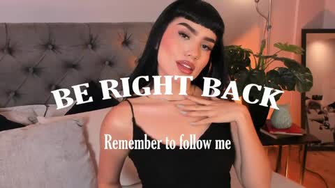 Mia online show from April 29, 2026, 12:53 pm